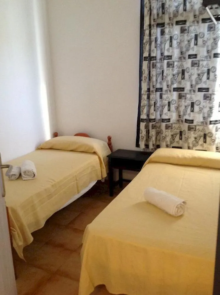 Apartamentos Ibiza Colonia de Sant Jordi 0*,
